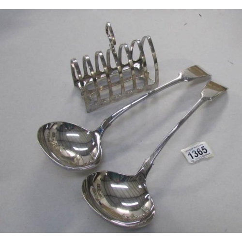 1365 - A pair of silver plated ladles and a silver plated toast rack