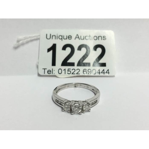 1222 - A 3 stone yellow gold diamond ring diamond shanked, soze R