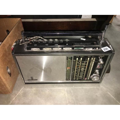 200 - A Grundig Satellie Transistor 8001 radio