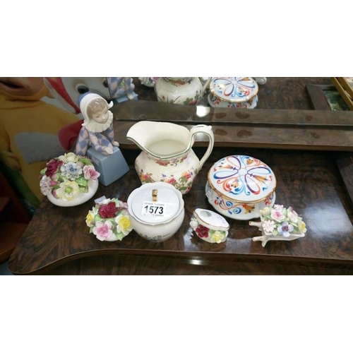 1573 - 8 items of china including Wedgwood jug, Lladro figurine A/F, limoges lidded pot & Bavarian jam pot ... 