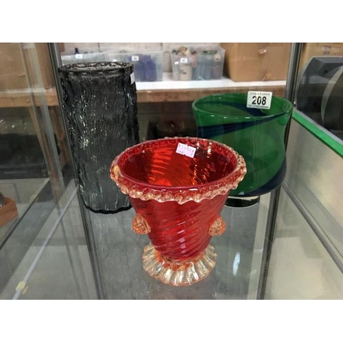 208 - 3 items of art glass including Whitefriars style vase