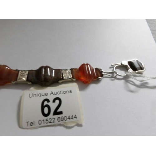 62 - A Victorian Scottish mixed agate and silver bracelet