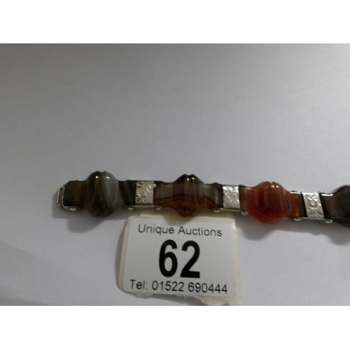 62 - A Victorian Scottish mixed agate and silver bracelet