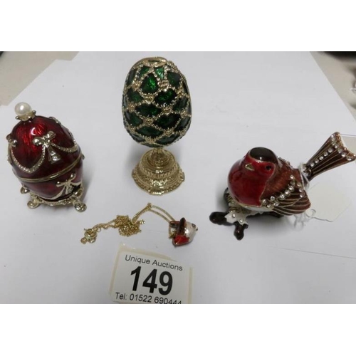 149 - 3 jewelled trinket boxes being 2 as eggs, 1 as and robin and a robin pendant