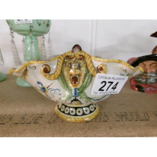 274 - An Italian majolica bowl

Small chip to glaze on bottom rim of foot & various chips to glaze on top ... 