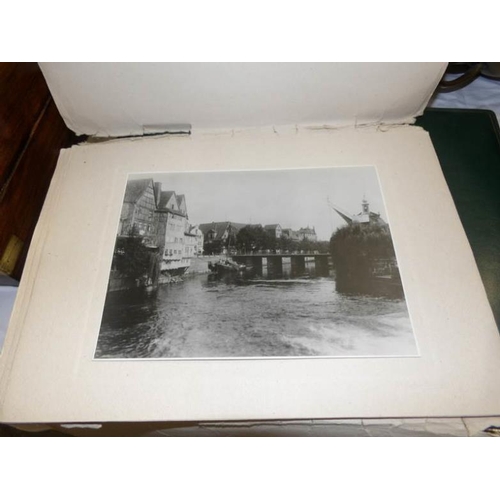 638 - A folder entitled Souvenir of Lunberg 1945 with contents and empty album