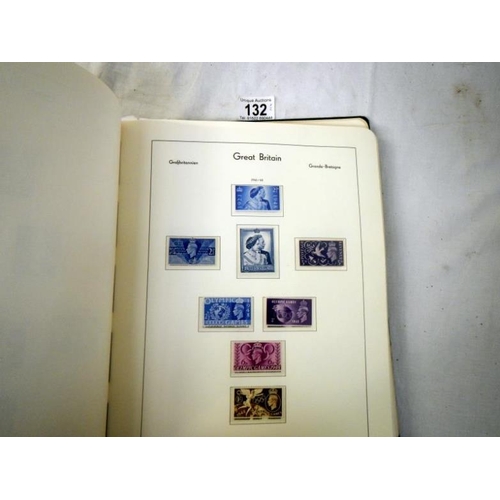 132 - Stamps - 2 albums of c19th and c20th stamps covering Victoria to Elizabeth II including Penny Black,... 