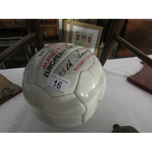 16 - A Manchester United 1968 anniversary football