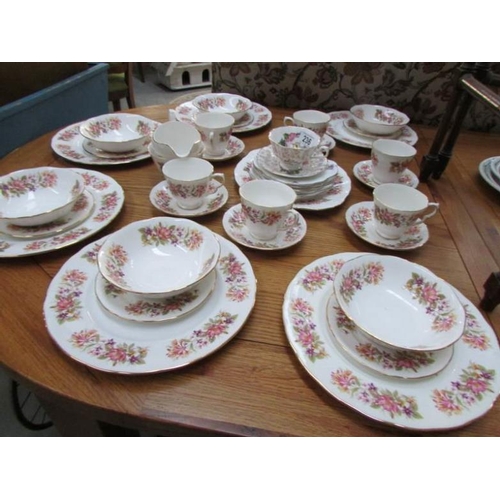 236 - 33 pieces of Colclough bone china teaware, pattern No.8581, and other china