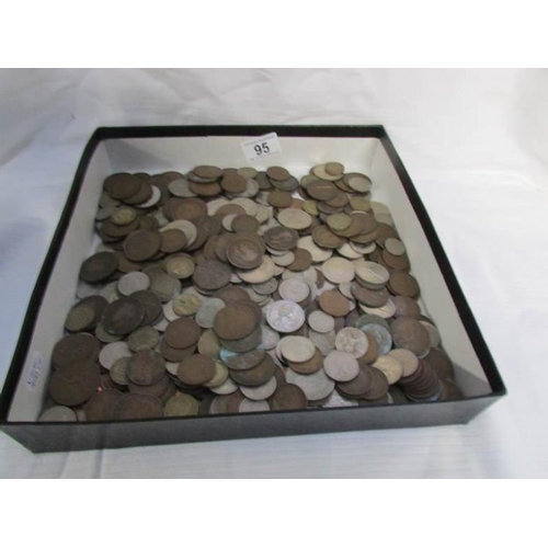 95 - A collection of assorted coins