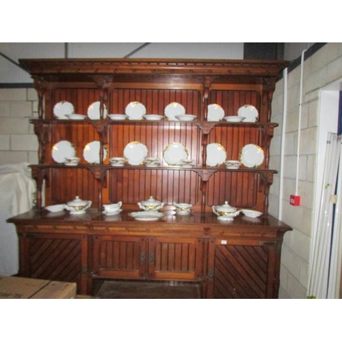 971 - A large superb quality oak dresser