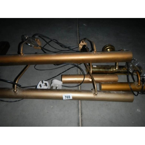 769 - 5 brass picture lights