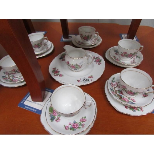 249 - 20 Pieces of Colclough tea ware