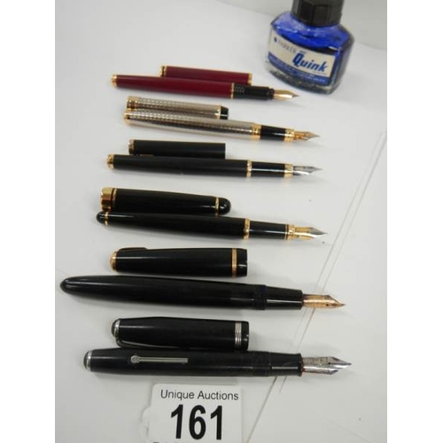 161 - A quantity of old fountain pens.