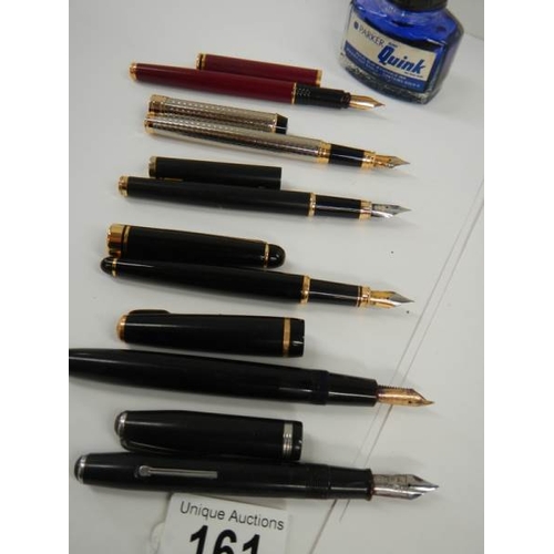 161 - A quantity of old fountain pens.