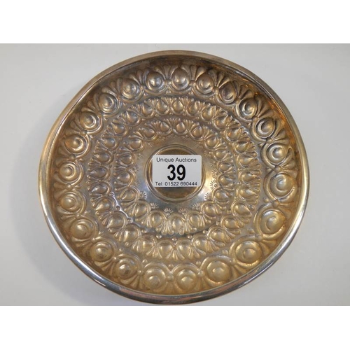 39 - A hall marked silver dish, approximately 490 grams.