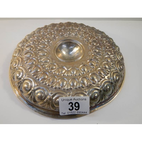 39 - A hall marked silver dish, approximately 490 grams.