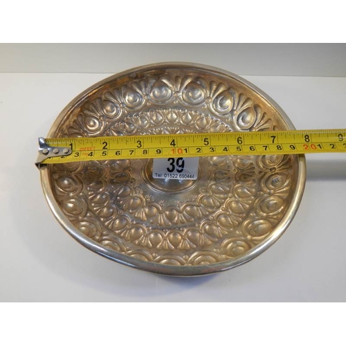 39 - A hall marked silver dish, approximately 490 grams.