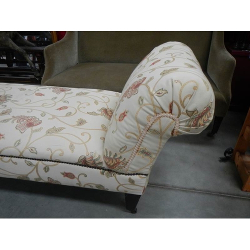 299 - A good mid 20th century scroll arm day bed in good clean condition.