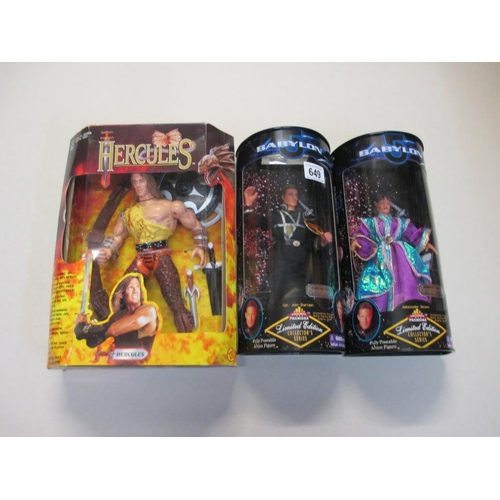 649 - 2 boxed limited edition collectors series Babylon 5 action figures Delen and Captain Sgeridan and a ... 