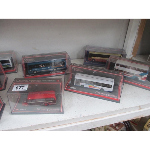 677 - 10 original Omnibus vehicles in boxes