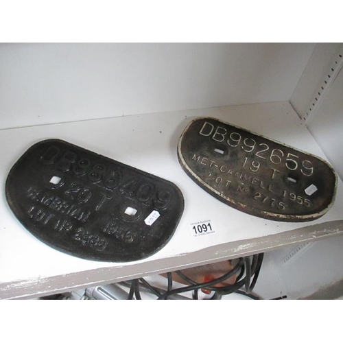 1091 - 2 cast iron 19th and 20th Railway wagon plaques