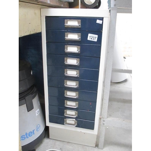 1237 - A 10 drawer metal cabinet