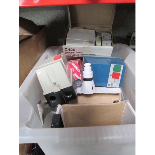 1017 - A good large collection of garage tools and electrics (2 boxes)