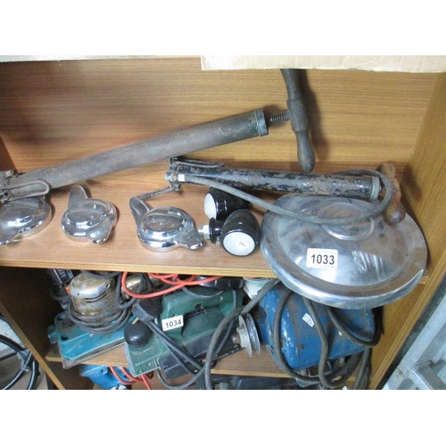 1033 - 3 Eared new wire wheel spinners marked as Rudge Whitworth, 2 vintage hand punts, 2 new driving lamps... 