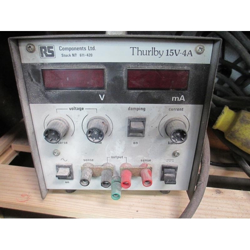 1044 - A 110V Kango Breaker with bits, a Thurlby Pl154 15v/4A power supply and 2 110V ext cables