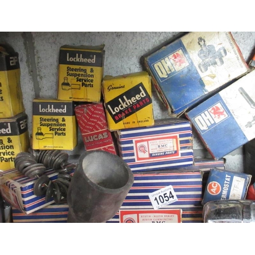 1054 - A large quantity of new old stock 1950s BMC Motor Parts most still in original packaging