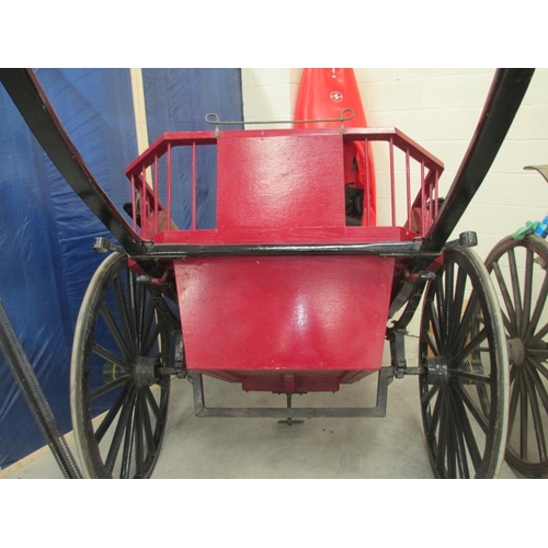 1479 - A good 4 seat single horse buggy in original livery.