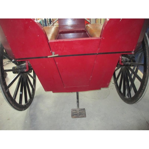 1479 - A good 4 seat single horse buggy in original livery.