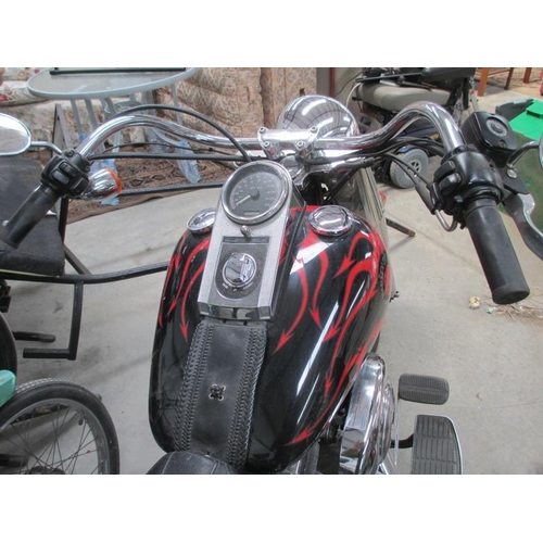 1484 - A 2004 red Harley Davidson V twin with security alarm, 1450cc, first registered May 2004., straight ... 