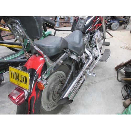 1484 - A 2004 red Harley Davidson V twin with security alarm, 1450cc, first registered May 2004., straight ... 