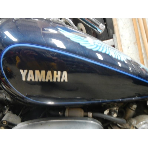 1508 - A Yamaha Virago in blue with panniers Reg K342WOV