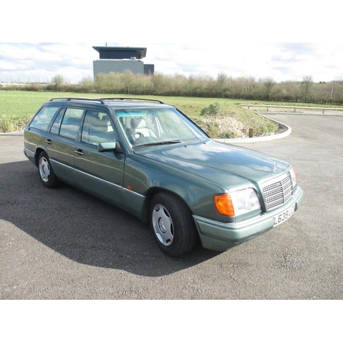 1421 - A 1993 Mercedes S124/W124 E200 Estate, approximately 121,000 miles, full MOT. A good tidy example fo... 