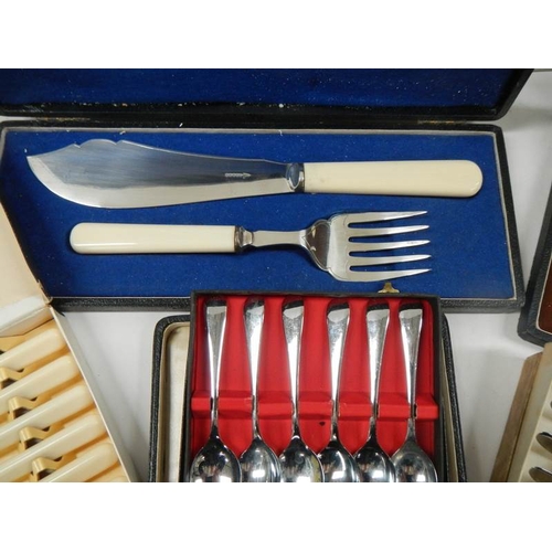 531 - 6 assorted cutlery sets including 2 with wedding present cards.