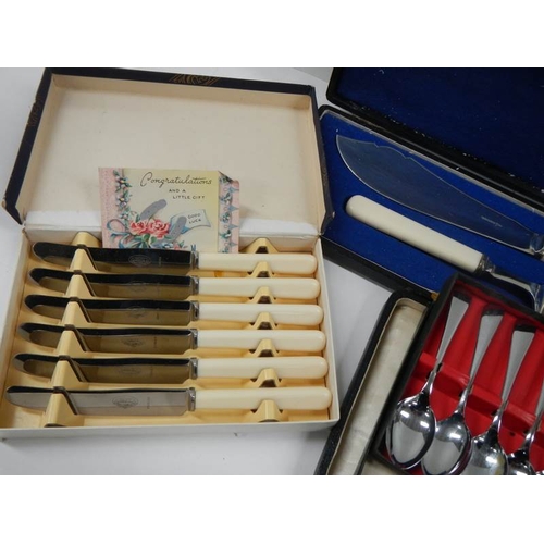 531 - 6 assorted cutlery sets including 2 with wedding present cards.