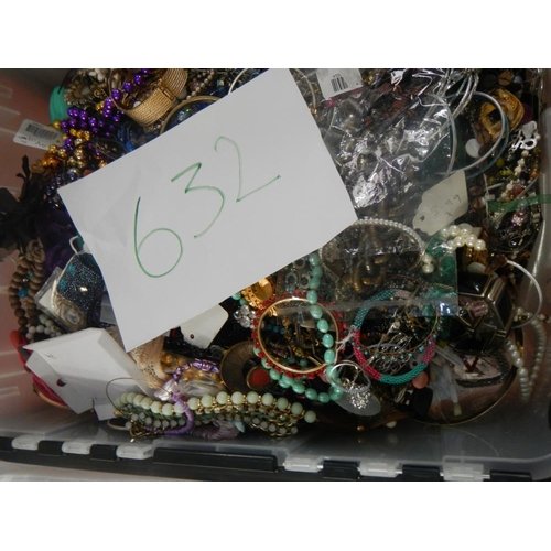 632 - A very large collection of unsorted costume jewellery (crate not included)