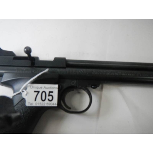 705 - An American classic model P13777 pistol. Spring weak.