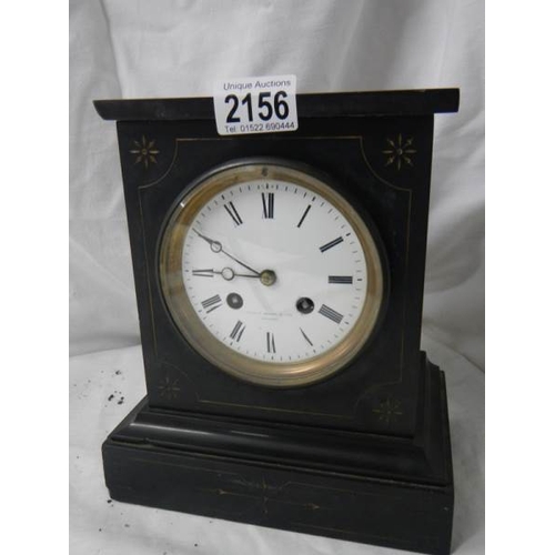 2156 - A black marble chiming mantel clock.