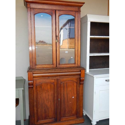 2279 - A Victorian mahogany 2 door bookcase.