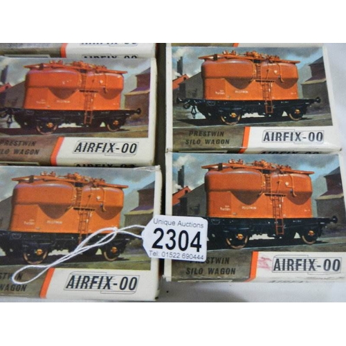 2304 - 9 boxed Airfix '00' Silo wagons.