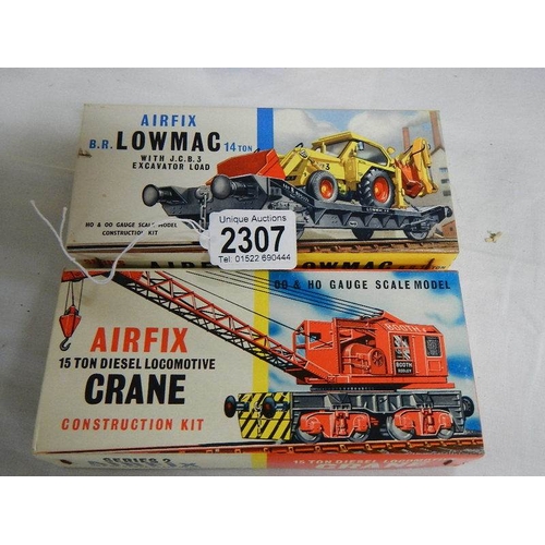 2307 - A boxed Airfix crane and a boxed excavator.