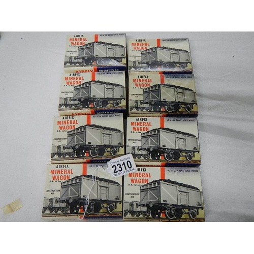 2310 - 8 boxed Airfix mineral wagons.