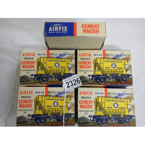 2326 - 5 Airfix Presflo cement wagons.