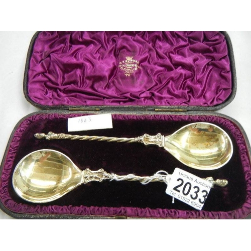 2033 - A pair of good hall marked silver spoons, 1883.