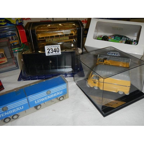 2340 - A mixed lot of die cast models.