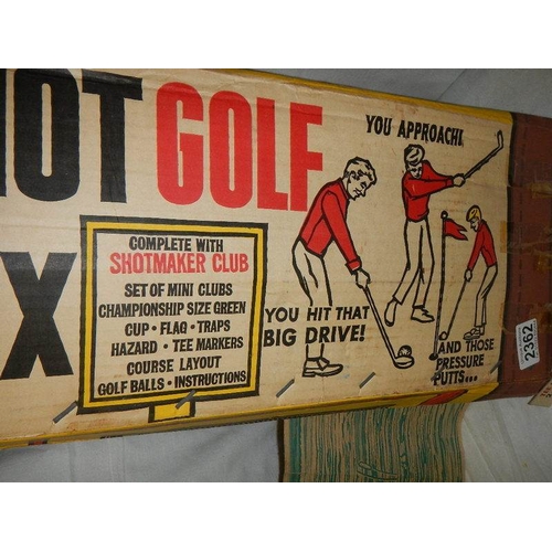 2362 - A vintage golfing game.